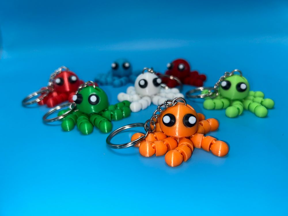 Mini Articulated Octopus Keychain
